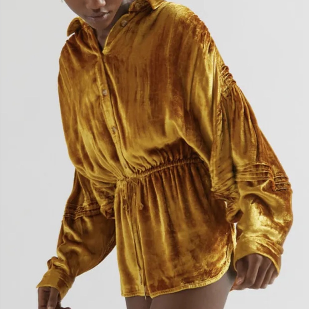 Urban Outfitters New Moon golden yellow velvet romper size large shorts